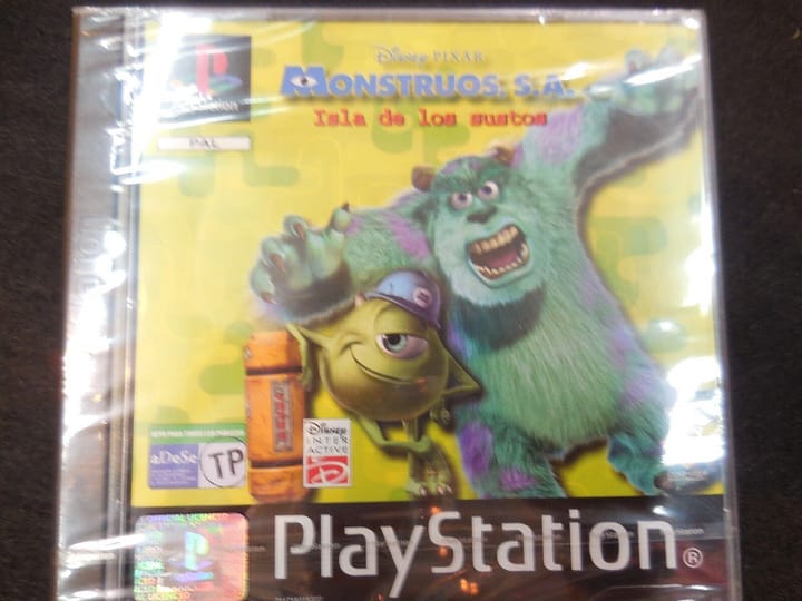 Disney/Pixar Monstruos S.A. Isla de los sustos playstation 1 nuevo y precintado