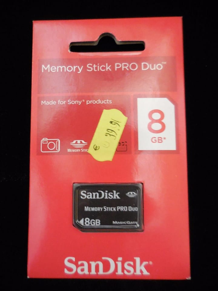 Memory Stick Pro Duo 8 GB nueva y precintada.
