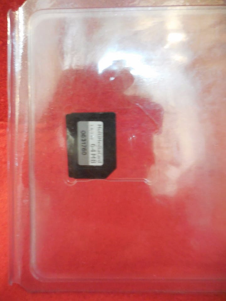 Multimediacard 64 MB nueva y precintada.
