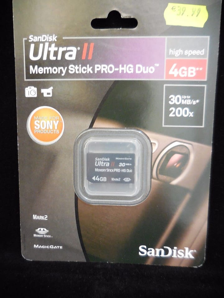 Memory Stick Pro -HG-Duo Ultra II  4GB Nueva y Precintada.