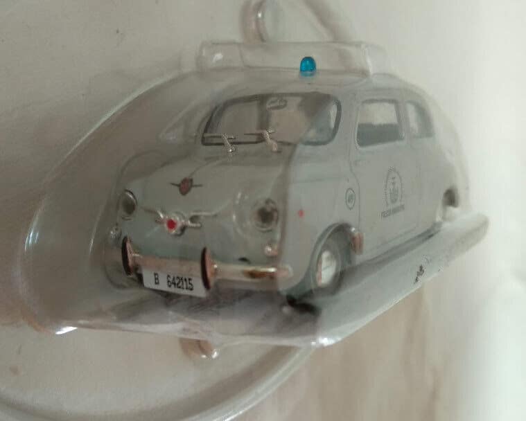 SEAT FIAT 600 D POLICIA MUNICIPAL  BARCELONA  Esc 1/43  Nuevo con BLISTER - Imagen 5