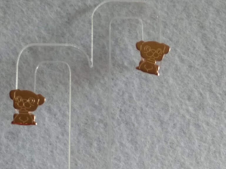 Pendientes Plata de Ley chapada en oro 24 K silueta de perrito presión Nuevos - Imagen 5