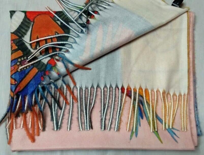 Pasmina Cashmere estampado madre con 2 niños  Nuevo con etiquetas (105) - Imagen 4