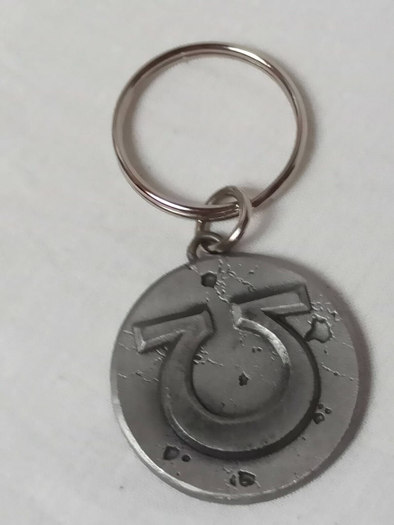 WARHAMMER LLAVERO Y PIN ULTRA MARINE +CRUX TERMINATUS PIN NUEVOS (144)