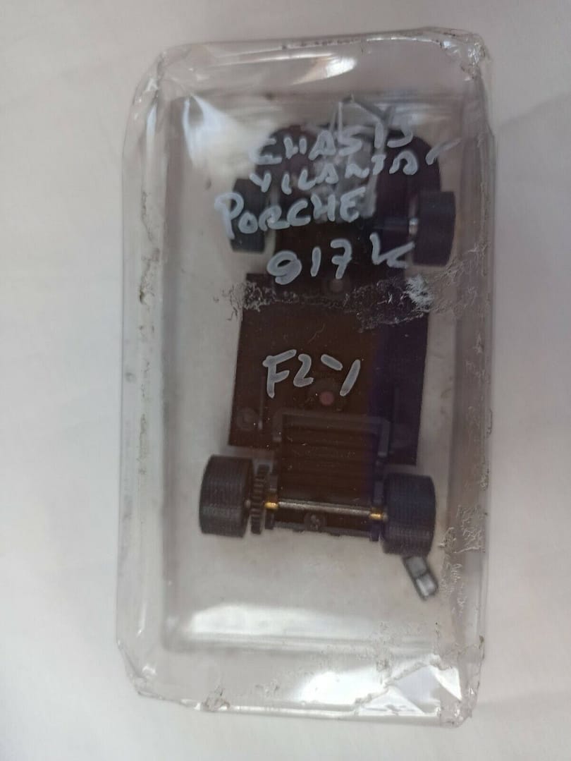 FLY CHASIS LLANTAS Y NEUMATICOS PORCHE NUEVO EN BLISTER ESTROPEADO (144)