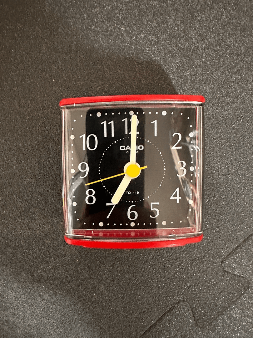 CASIO DESPERTADOR TQ-119 BEEP NUEVO A ESTRENAR SIN CAJA ROJO CON ESFERA NEG(155)