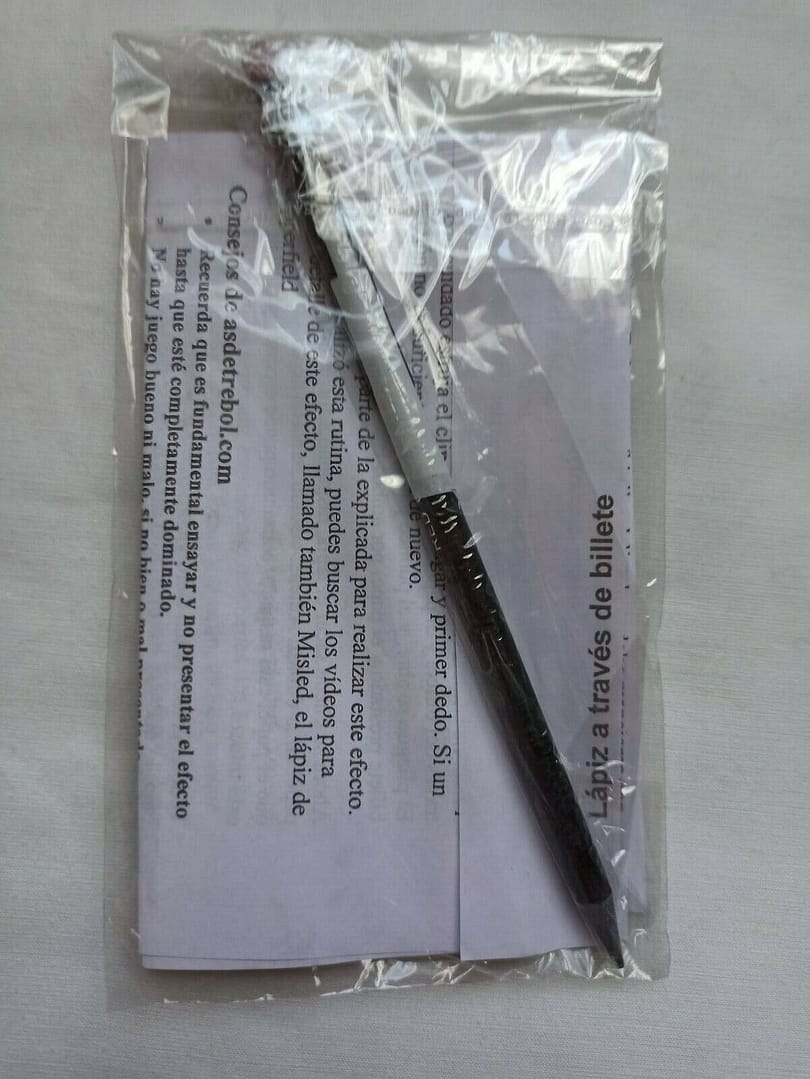 LAPIZ A TRAVES DE BILLETE PARA  MAGIA NUEVA (157)