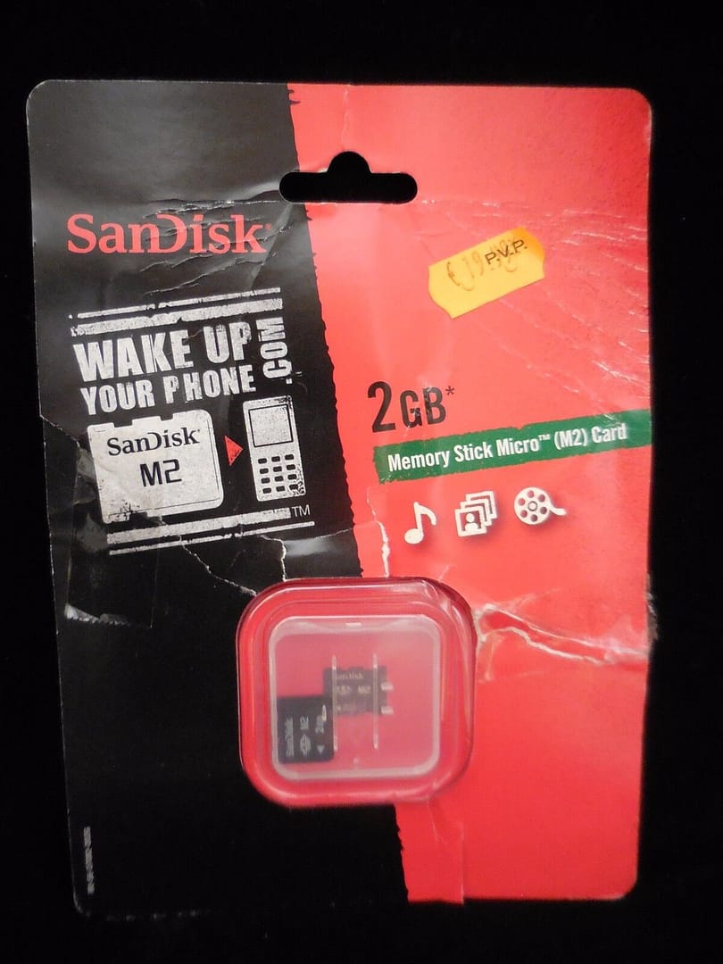 Memory Stick  micro (M2 ) 2 GB Nueva con precinto estropeado