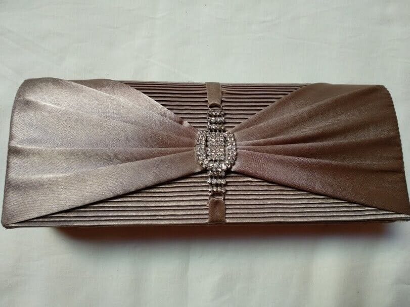 Bolso fiesta,clutch,cartera de mano mujer con cadena con flores Nuevo