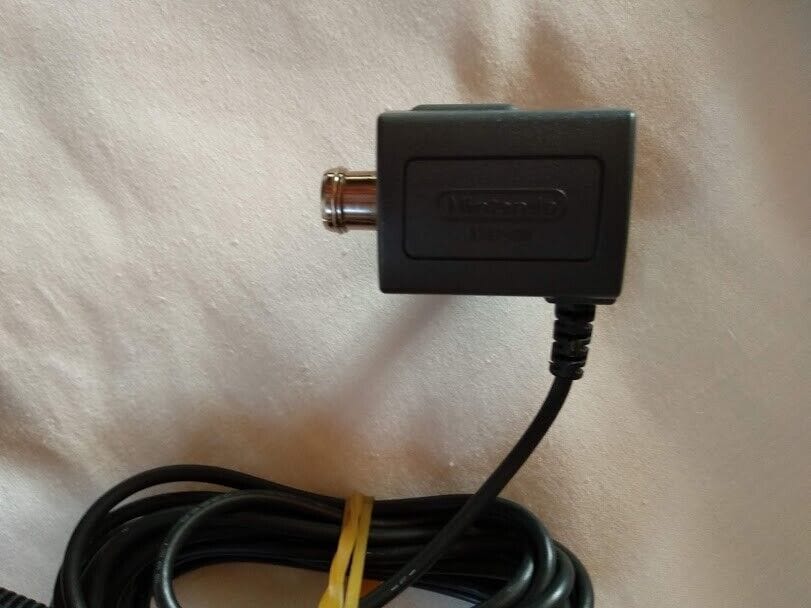 Cable RF antena y adaptador cable ORIGINAL NINTENDO como nuevos (29) - Imagen 4