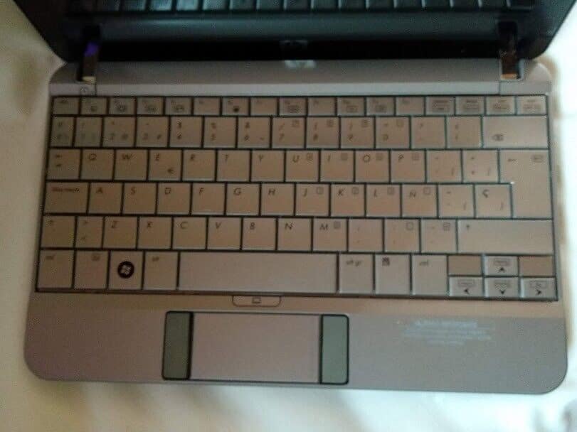 Ordenador portatil 8,9 pulgadas HP 2133 SIN DISCO DURO NI CARGADOR USADO (124) - Imagen 7