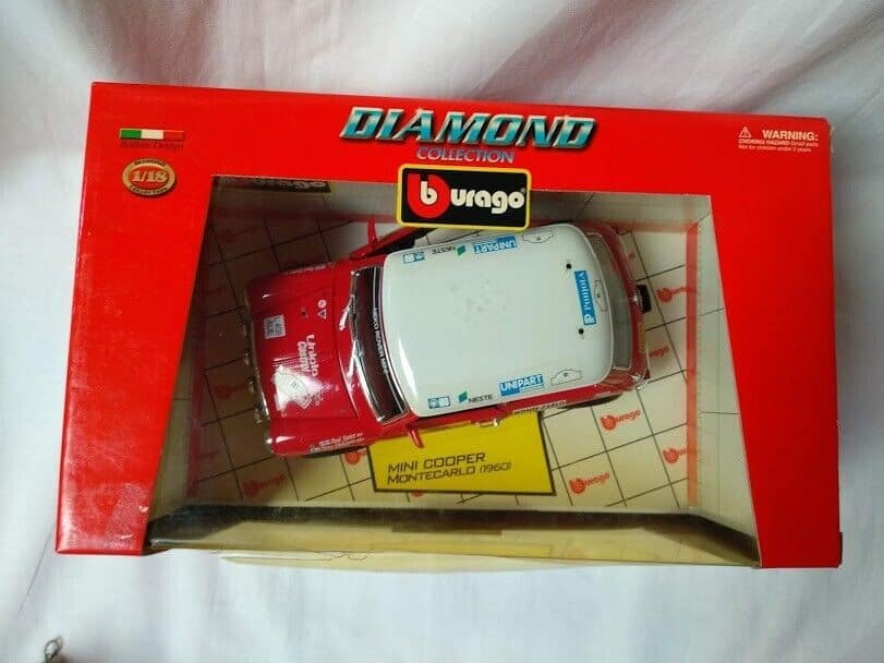 Mini Cooper Montecarlo 1960 1/16 Edicion limitada Burago Metal - Imagen 3