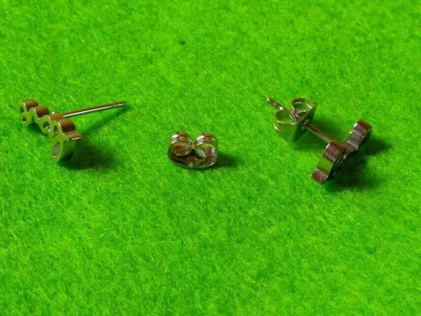 Pendientes acero mujer colección primavera Love con presión - Imagen 3