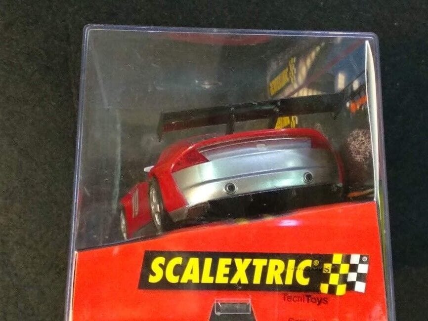 Seat Cupra GT SCALEXTRIC  COLOR ROJO nuevo y con caja - Imagen 3