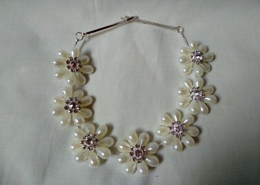 Tocado aderezo tiara plateada con perlas Nueva - Imagen 3